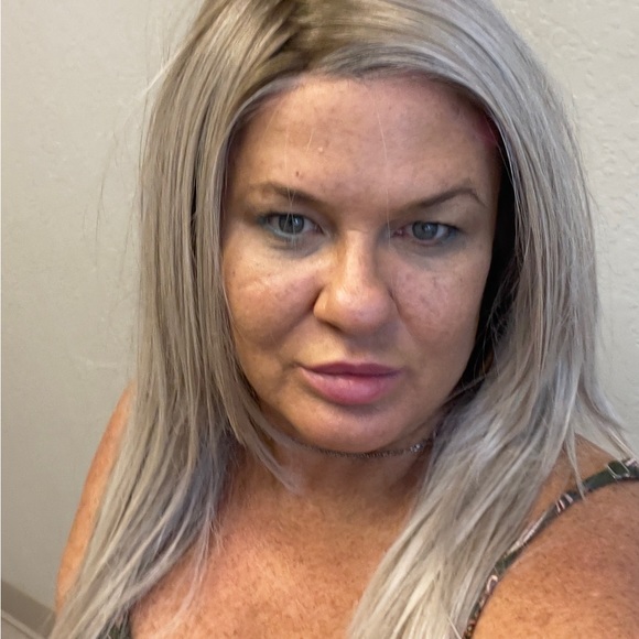 Meet your Posher, Lexi - Picture 7 of 8